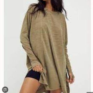 We the Free Long Beach Tunic Tee Gray/Green Sz XS